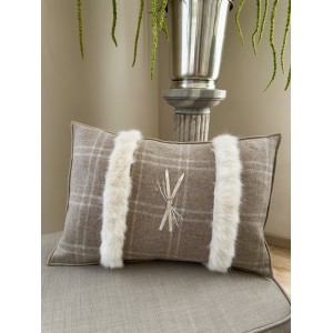 Deco pillow 2079
