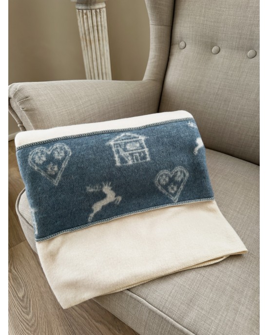 Bed throw rolled 8088 Bed throw rolled 8088