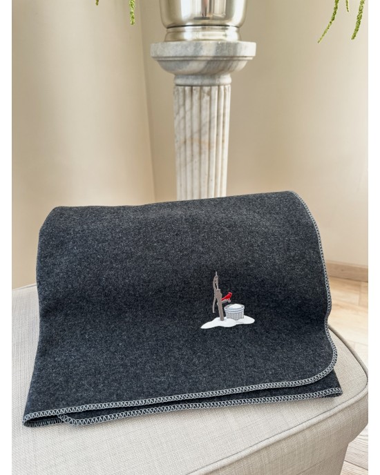 Bed throw rolled 8091 Bed throw rolled 8091